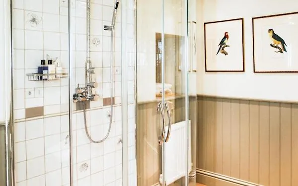 High Park Farm Oda ve Kahvaltı